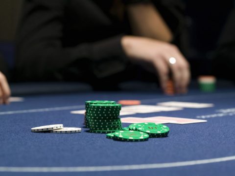 Full House – Full Potential – Sport Poker Bar